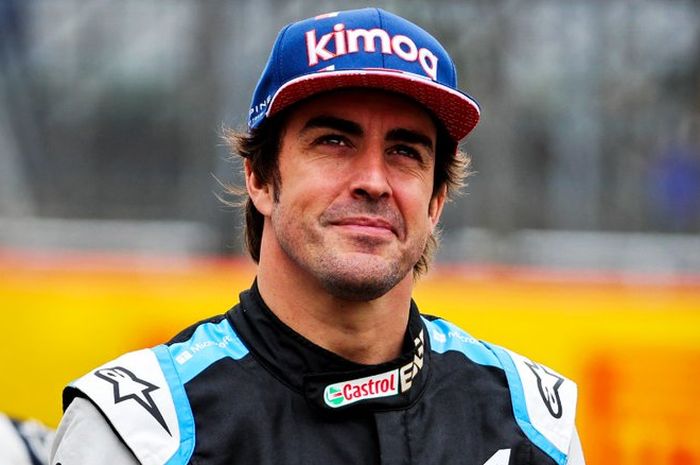Menjelang F1 Hongaria 2021, Fernando Alonso berusia 40 tahun, pembalap tertua kedua setelah Kimi Raikkonen (41 tahun)