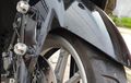 Dudukan Pelat Nomor Yamaha NMAX Nyaris Makan Korban, Ban Selip Saat Nikung