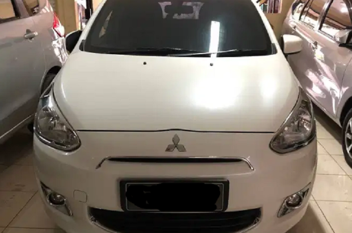 Spesifikasi dan kisaran harga Mitsubishi Mirage tahun 2013 seken.