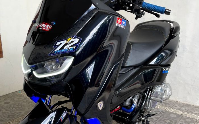 Yamaha NMAX repaint hitam glossy