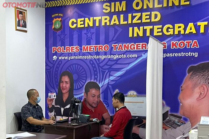 Ilustrasi pembuatan SIM