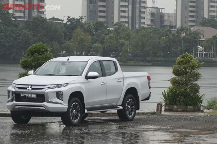 New Mitsubishi Triton di Bangkok, Thailand (9/11/2018)