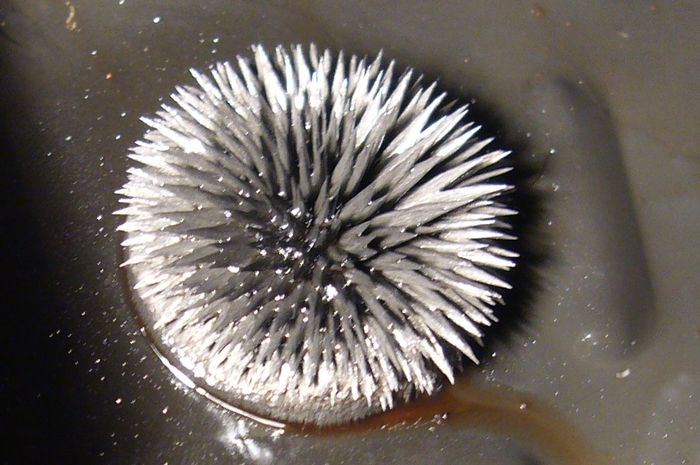 Ilustrasi. Magnetic Pan Transmission