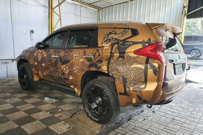 Modifikasi Mitsubishi Pajero Sport bertema batik dan wayang milik Lingga Prasetyo