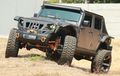 Jeep Wrangler JK Arctic Tak Pernah Puas, Muka Beraksen Pemarah