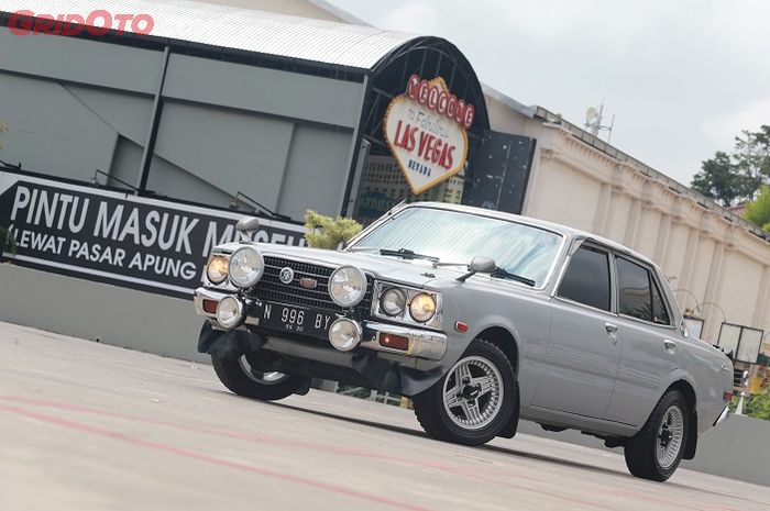  Toyota Corona 2000 1977 warisan oma didandan rally