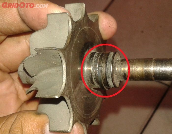 Ring as turbo rusak, oli bisa rembes ke ruang bakar