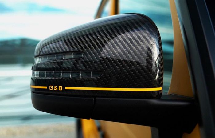 Modifikasi Mercedes-Benz G-Class punya cover spion berbahan serat karbon