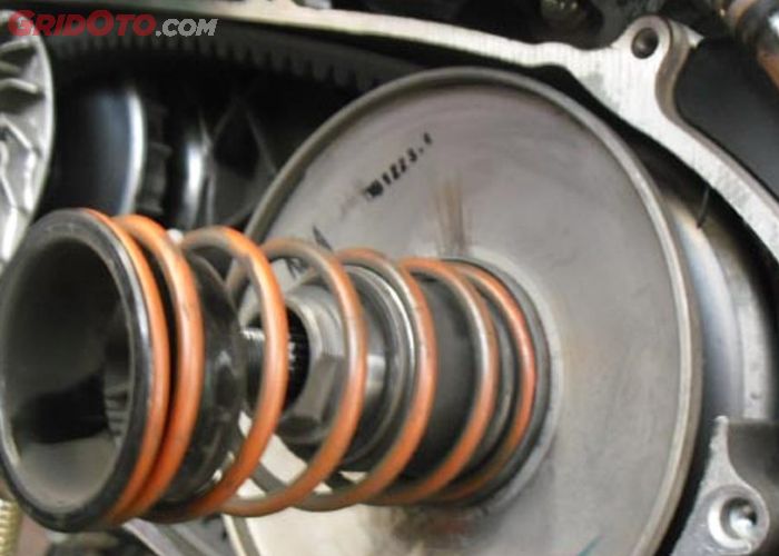 Subtitusi Per Cvt Honda Vario Techno 125 Buat Tingkatkan Akselerasi Gridoto Com