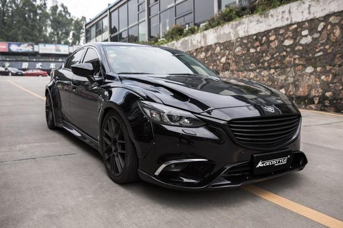 Modifikasi Mazda6 serba hitam gambot pasang body kit Kodostyle