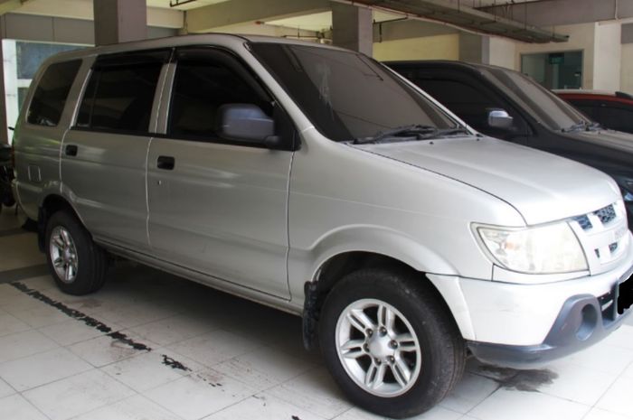 Ilustrasi Isuzu Panther Bekas