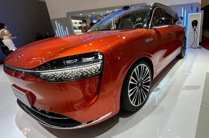 Seres di GIIAS 2024 tebar pesona dengan mengenalkan mobil konsep Seres 9 dan Seres 7