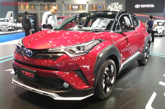 Toyota C-HR tipe TRD