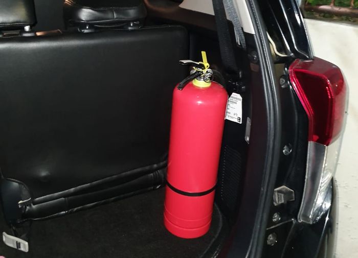 Pasang Alat Pemadam Api Ringan Bisa Diposisikan Berdiri Atau Tiduran