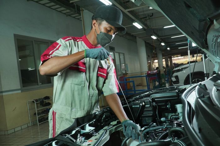 Jadwal ganti oli mobil jika sering macet-macetan dijalan