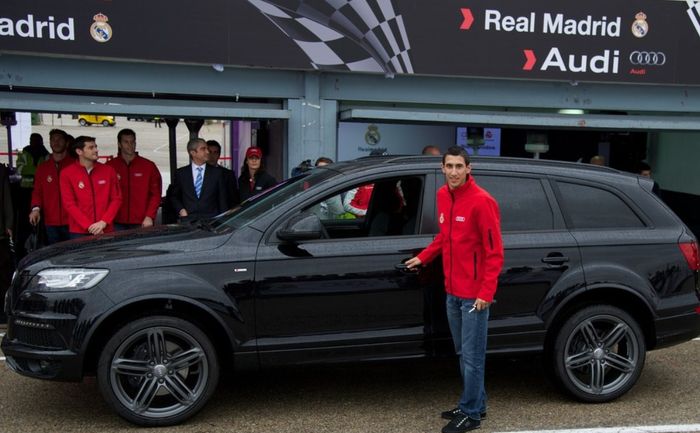 Audi Q7 3.0 TDI Quattro milik Angel Di Maria.