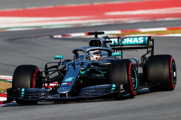 Tercepat kedua pada hari terakhir tes pramusim F1 2019 di Barcelona, Lewis Hamilton mengaku senang