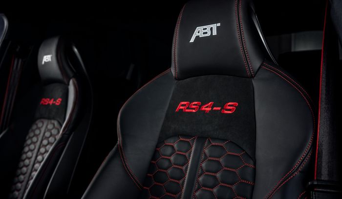 Tampilan kabin Audi RS4-S hasil garapan ABT
