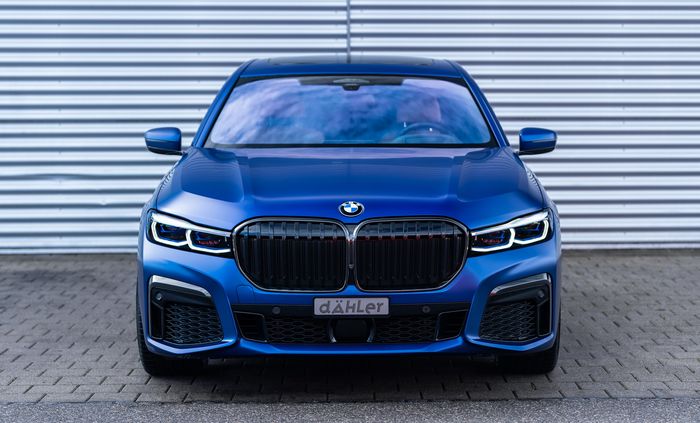 Mesin hybrid BMW 745Le xDrive kena suntik vitamin Dahler