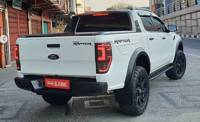 Ubahan belakang dengan lampu lebih keren