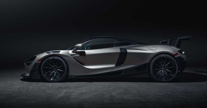 Tampilan samping modifikasi McLaren 720S garapan SWAE