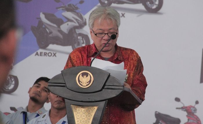 Dyonisius Beti, Executive Vice President PT YIMM Dyonisius Beti saat menyampaikan sambutannya di seremoni 1,5 juta ekspor Yamaha Indonesia