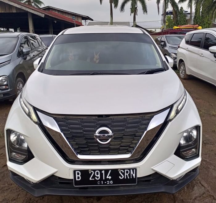 Lelang 10 unit Nissan Livina 1.5 EL MT 2019 dari KPKNL Palembang