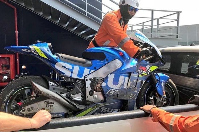 Motor MotoGP Alex Rins yang rusak setelah terjatuh