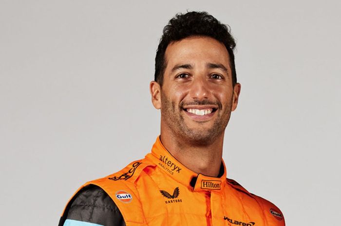 Daniel Ricciardo dikabarkan tidak lagi menjadi pembalap tim McLaren untuk musim balap F1 2023