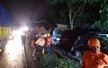 Jalur Secang Magelang Mencekam, Bus EKA Musuh Motor, Kijang dan Xenia Parkir Ikut Hancur