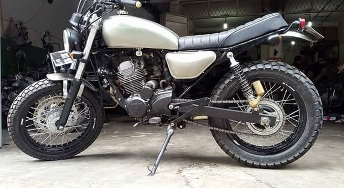 Honda Tiger Revo yang dimodif ala Jap style oleh PMS untuk kepentingan syuting Demian (pesulap)