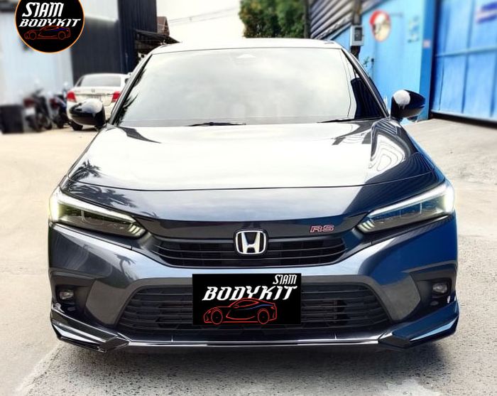 Tampilan depan modifikasi All New Honda Civic tampil sporty