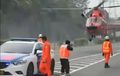 Geger Ada Helikopter Mendarat di Tol Merak, Tim Basarnas Disebut Terlibat, Begini Faktanya