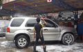 Biar Tahan Lama Kincongnya, Begini Lho Cara Mencuci Mobil Yang Benar