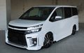 Toyota Voxy Tampil Lebih Ganteng, Obatnya Pakai Pelek 19 Inci