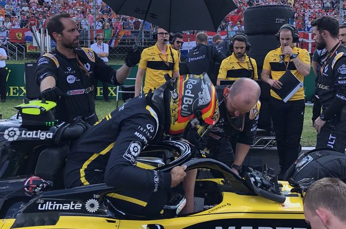 Posisi Carlos Sainz di tim Renault bisa terancam