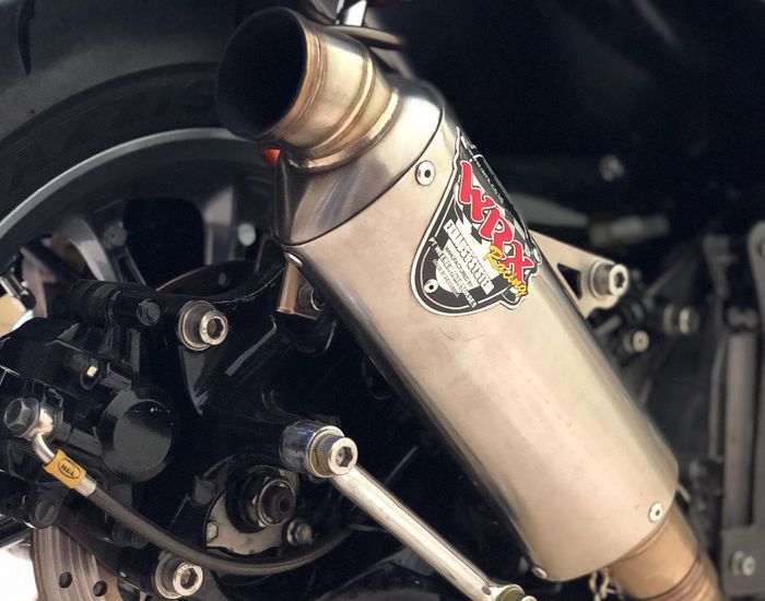 Yamaha NMAX old pakai knalpot WRX untuk memaksimalkan performa bore up mesin
