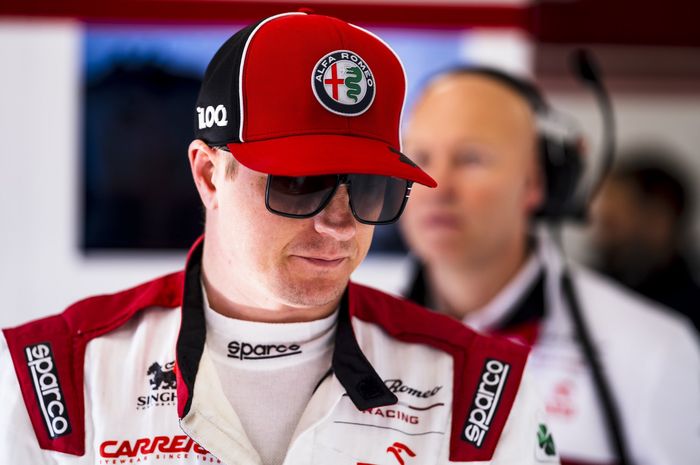 Pembalap tim Alfa Romeo Racing, Kimi Raikkonen