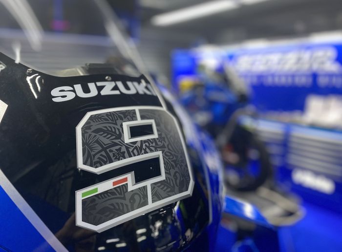 Suzuki GSX-RR bernomor #9 yang akan dipakai oleh Danilo Petrucci di MotoGP Thailand 2022 bersama tim Suzuki Ecstar