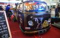 VW Kombi Jadi Kedai Kopi, Tambah Panjang 6 Meter dan Asyik Buat Ngerumpi