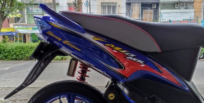 Bodi Yamaha Mio Sporty baru berkelir biru plus striping Mio MX
