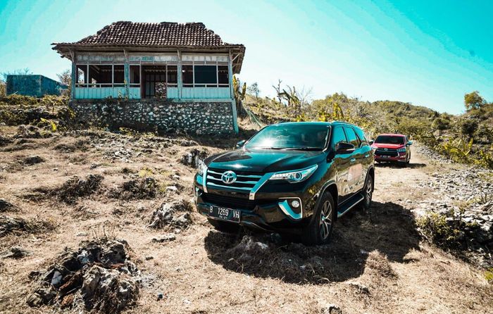 Toyota Fortuner Hidden Beach