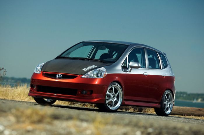 Modifikasi Honda Jazz GD3 hasil garapan H&amp;R, Jerman