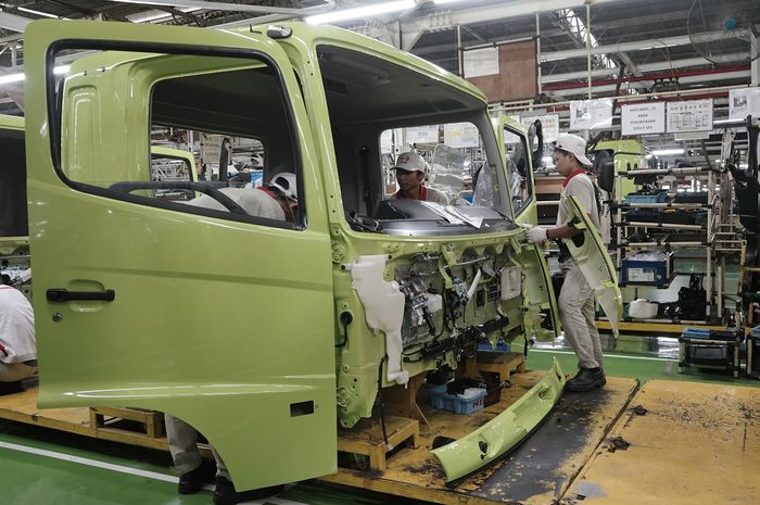 Perakitan truk Hino di Indonesia sementara dihentikan