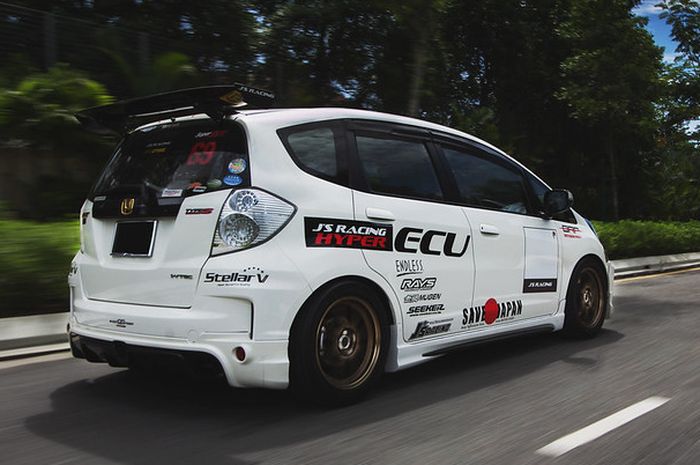 Honda Jazz GE8 asal Malaysia ini juga upgrade mesin dan kabin