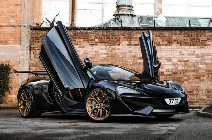 Modifikasi McLaren 570S Spider tampil keren pakai pelek Brixton Forged 20 inci