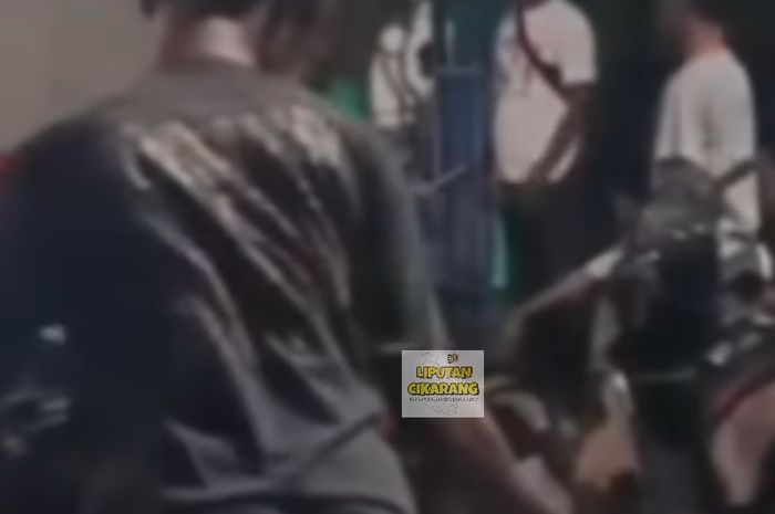 Sebanyak 7 truk pembawa motor diamankan Polres Metro Bekasi