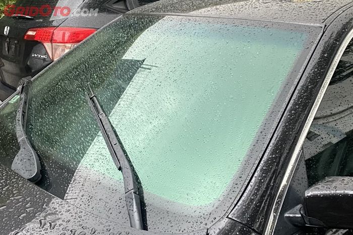 Cuci mobil langsung mobil kalian setelah kehujanan