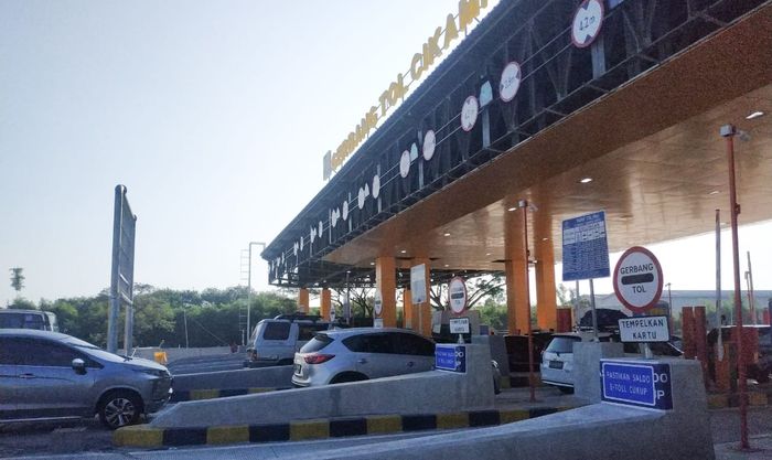 Kondisi terkini tol jakarta-cikampek tampak lengang