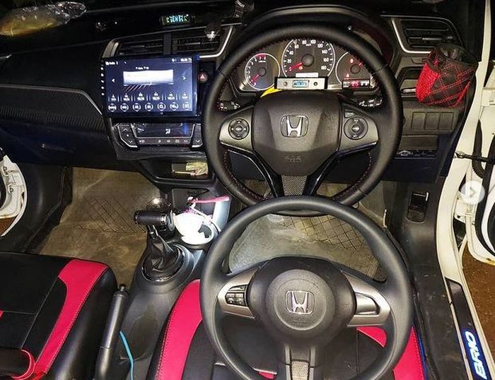 Upgrade setir Honda Brio pakai punya HR-V di Rafi Mobil